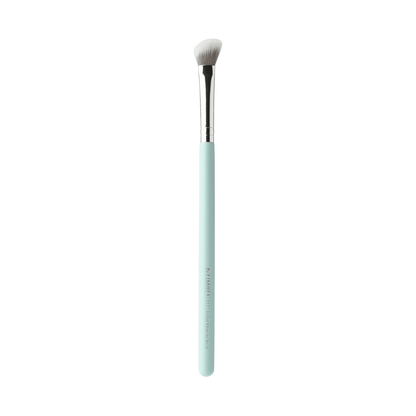 111 Angled Blending Brush for Eyeshadow & Contour