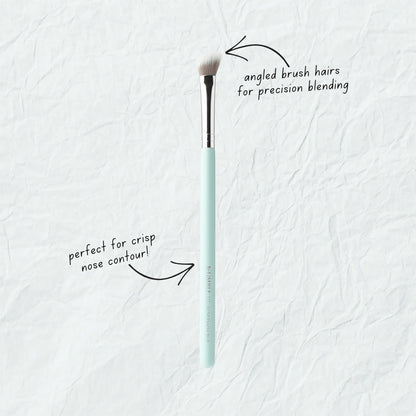 111 Angled Blending Brush for Eyeshadow & Contour