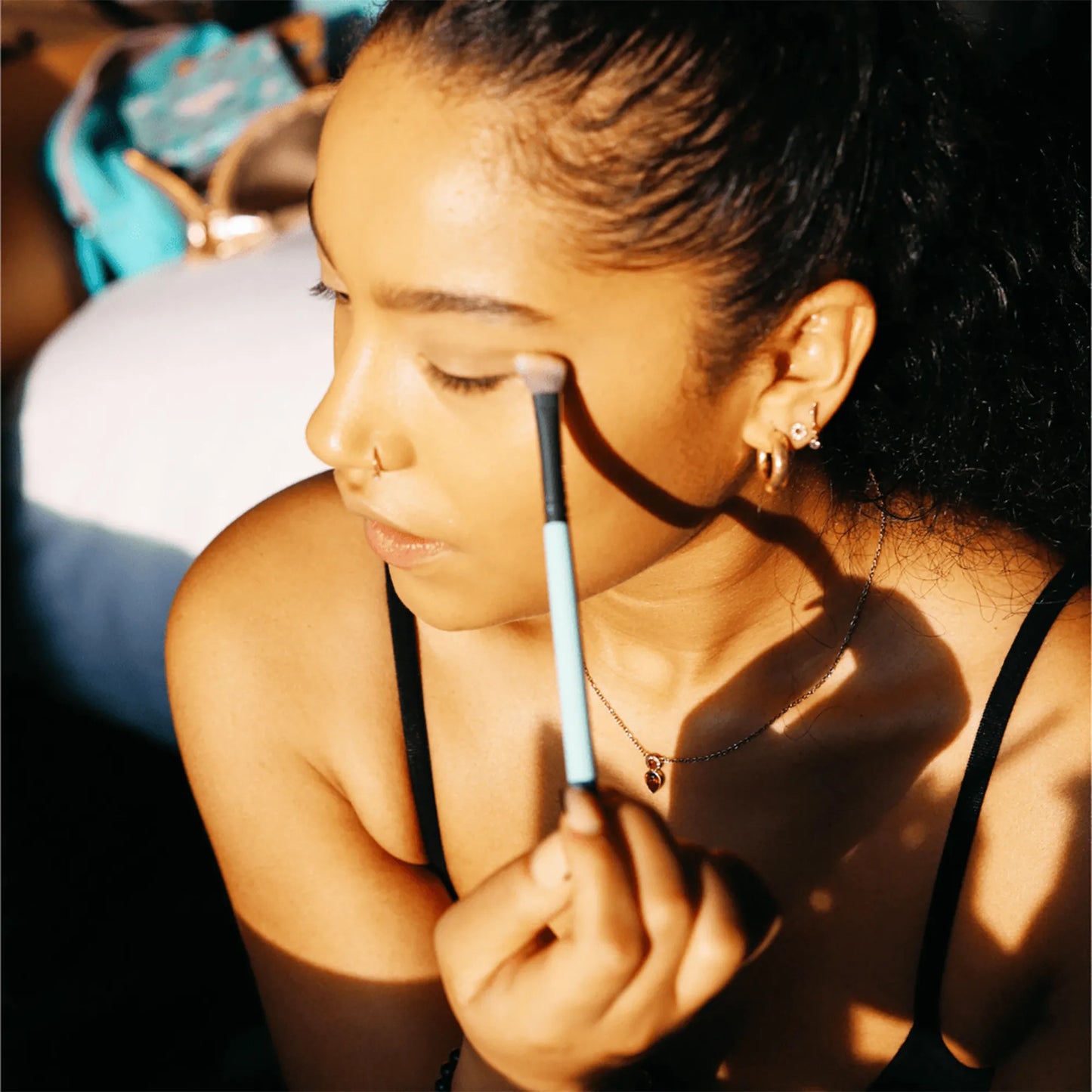 111 Angled Blending Brush for Eyeshadow & Contour