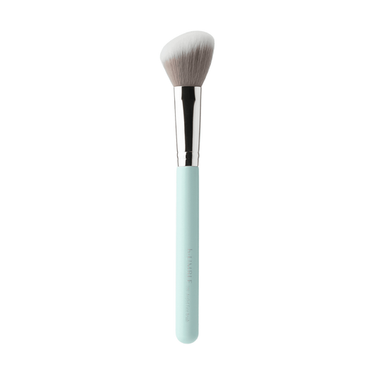 209 Angled Face Brush for Sculpting & Blending