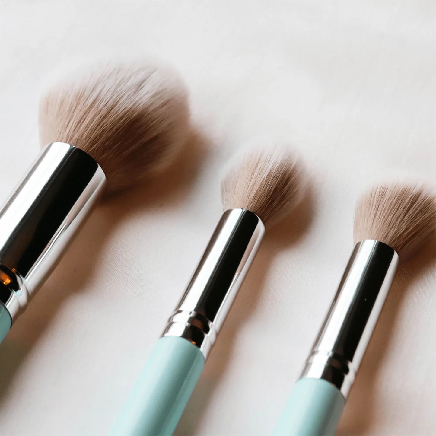 Elegant Face Set for Sculpted Glow & Effortless Application